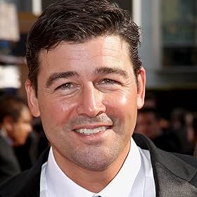 Kyle Chandler